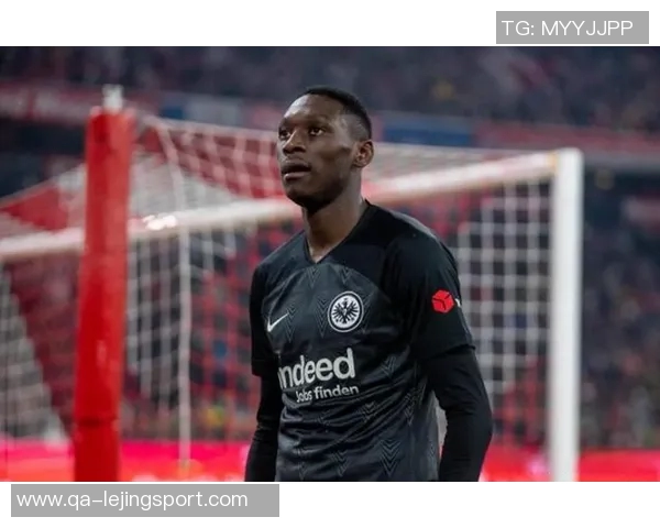 穆阿尼对曼联比赛中下巴受伤伤情暂无大碍无需过度担忧 穆阿尼对曼联比赛中下巴受伤伤情暂无大碍无需过度担忧